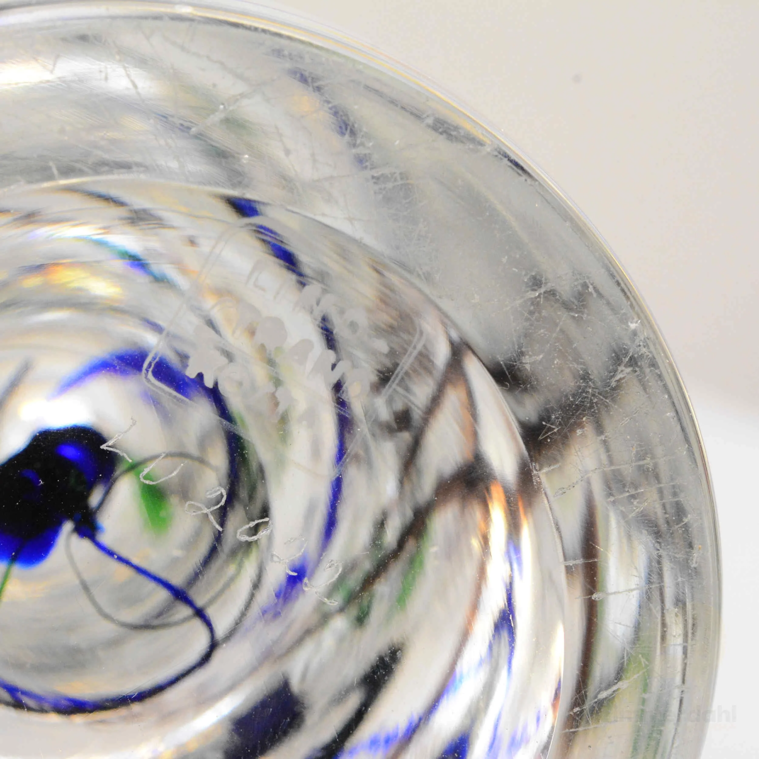 Abstracta Glass Vase by Vicke Lindstrand for Kosta, Sweden